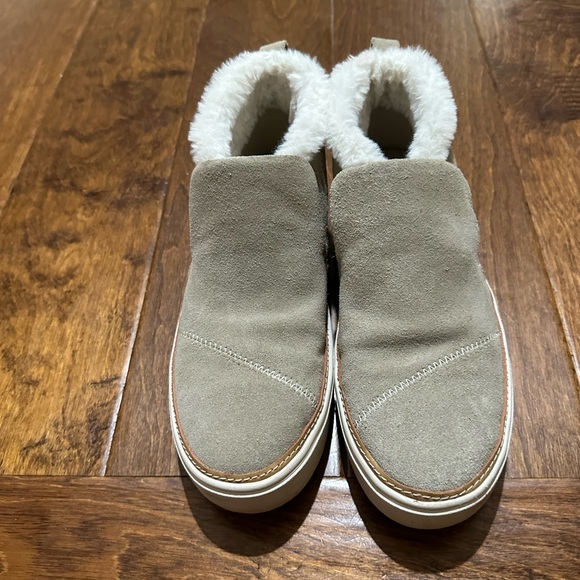 Toms Paxton suede faux fur lined sneaker - Picture 3 of 7